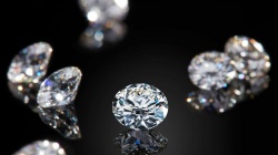 Ученые представили бриллианты, сделанные из смога